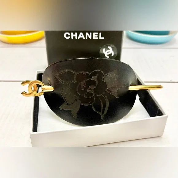 Chanel Gold Logo Leather Camellia Flower Hair Pin Accessory - Picture 9 of 10